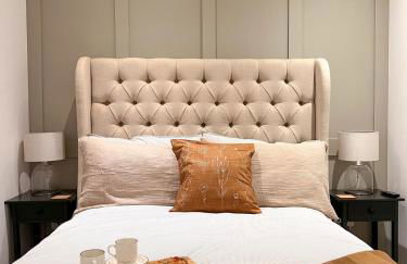 Cosy 2 Bed Retreat with FREE Secure Parking - Foto 1