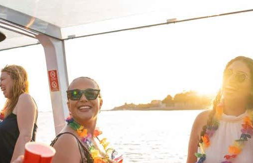 Fiesta en barco por el río Duero - Foto 1