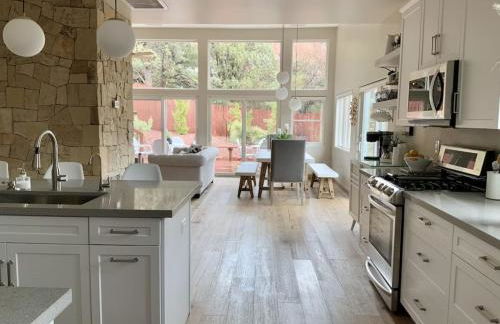 TOP 1 Percent Home! Hideaway w Heavenly Mountain views - Foto 16