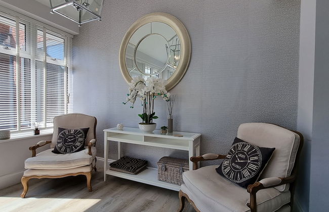 Plas Gwyrch Gatehouse - Foto 16