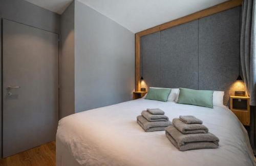 Luxury 9-Bed Apartment Steps from Ski Slopes with Parking & Ski Box - Foto 18