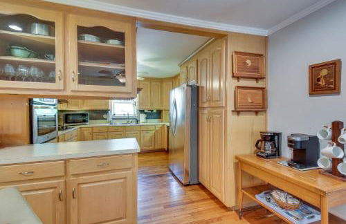 Spacious Lake Hartwell Home with Private Boat Dock! - Foto 8