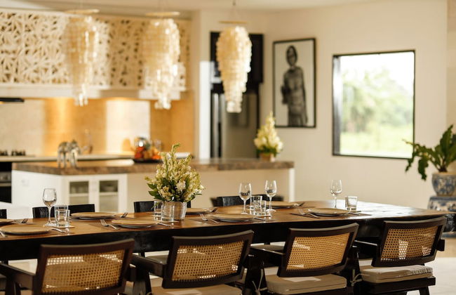 Black Beach Villa - Absolute Beachfront - Photo 16