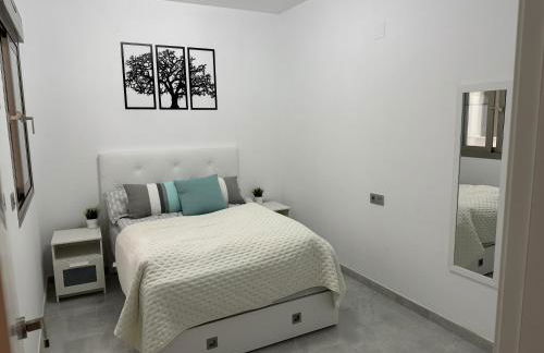 Premium Apartment 8 pers with a rooftop swimming pool and sea views - 3 min Playa de Cura - Foto 8