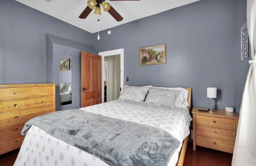 Hot tub- 80's Arcade- Pool table- Historic Downtown- 7 car parking - Foto 48