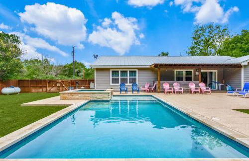 Private Pool & Hot Tub! Charming Hill Country Home Minutes to Wineries/Shops! - Foto 24