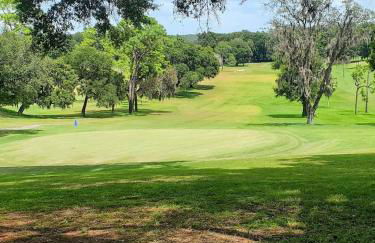 Dora's Haven Getaway-Cozy 1Bedroom with Boat or Camper Parking- Free - Foto 60