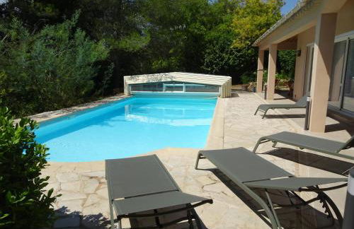 06D - Appartement spacieux avec terrasses, jardin et piscine - Foto 11