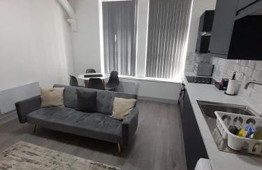 Modern 2 Bed Apartment, Desborough, Kettering, Sleeps 5, Free Parking, WIFI, Ideal for Contractors, Professionals, Families and Relocations - Photo 36