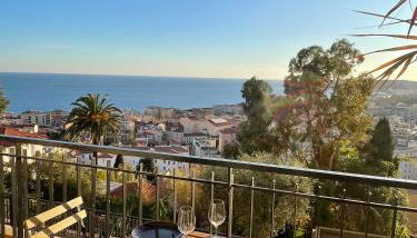 2 pièces, vue mer panoramique - Photo 1