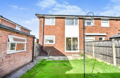 3 bed House Lovely & Modern - Photo 3