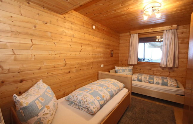 Spacious Holiday Home Near Ski Area in Kaltenbach - Foto 12