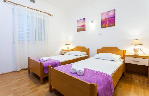 Seaside family friendly house with a swimming pool Grscica, Korcula - 23487 - Photo 23