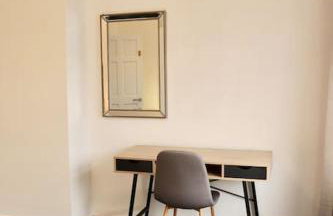 Charming 3 Bedroom Property FREE WiFi & Parking - Foto 57