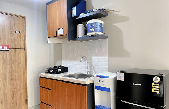 Homey and Minimalist Studio LRT City Jatibening Apartment - Photo 7