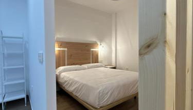 Loft CANALEJAS - Hotel Ruta del Segur - Foto 3, wardrobe