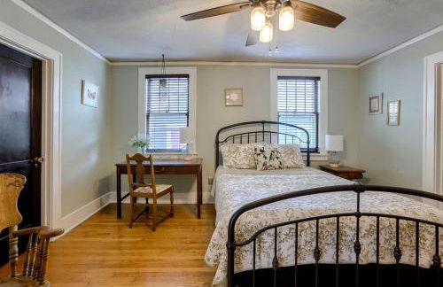 Hot Tub Midtown Omaha Fire Pit Close to Zoo - Foto 12