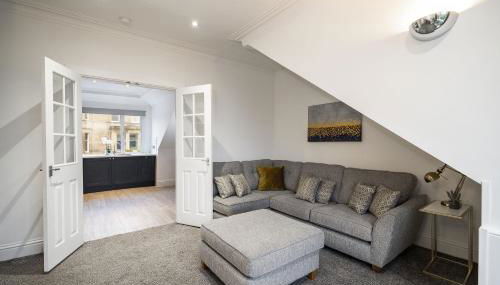 Serviced Apartment Near Glasgow Airport and Hospital with Free Parking Long Stays Available - Foto 1