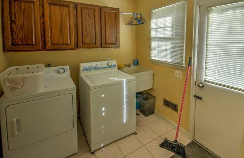 Private Plymouth Hideaway - 13 Miles to Ann Arbor! - Foto 23