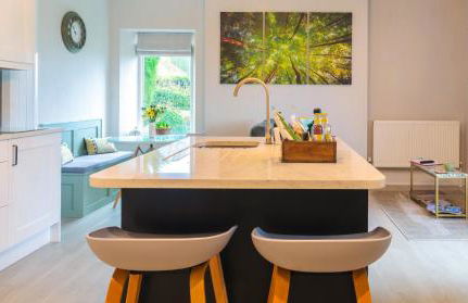 Hillside Haven, panoramic views Nr Bakewell - Photo 3