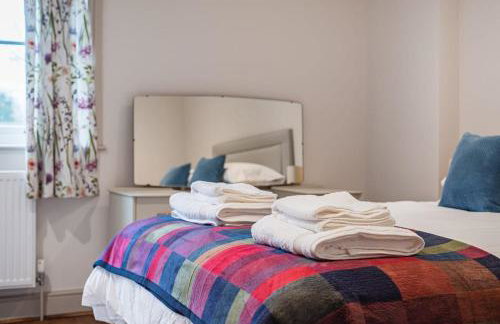 Luxury country oak beamed peaceful retreat - Photo 24