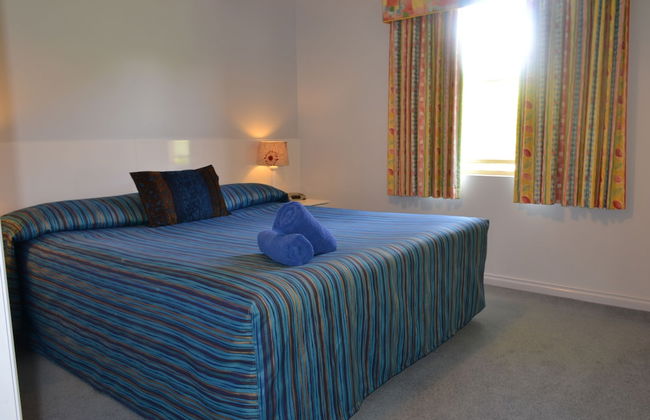 Dolphin Lodge - Photo 37