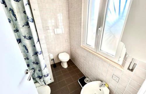 Villa Edith - stupenda villa con terrazzo vista mare e spiaggia inclusa - Foto 24