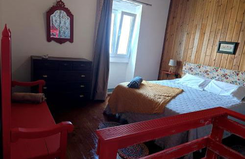 Um quarto da Casa do Monte Adega - Photo 18