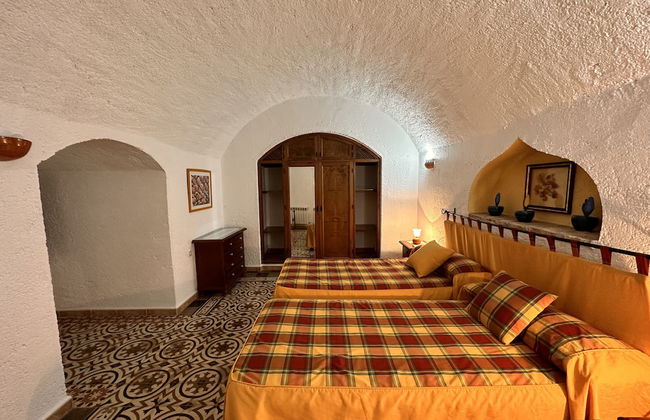 Cuevas la Granja - Foto 76