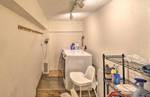 Riverfront Hungry Horse House with Large Deck! - Foto 26