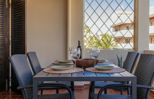 NOVO! Apartamento junto à praia com piscina - Foto 27