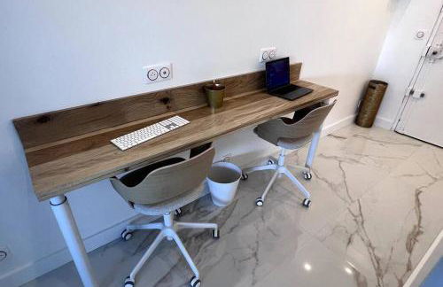 Nice Apartment with amazing view of Paris with private Parking - Foto 11