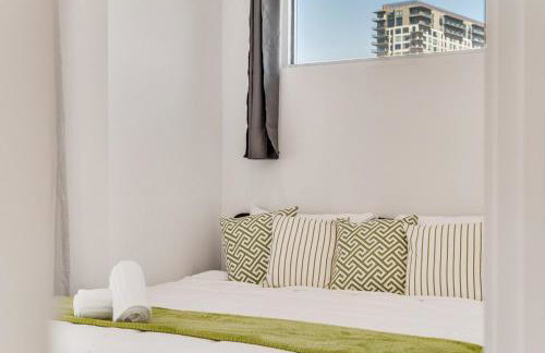 Twin Metroview Apartments I King Bed I FreeParking - Foto 13