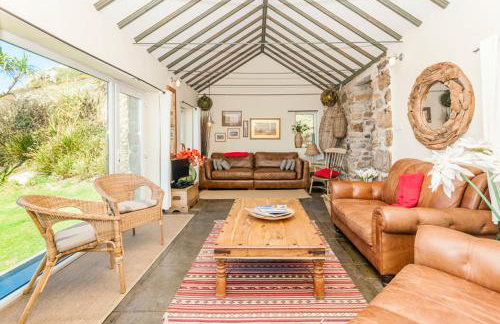 Sheldrake Beach Villa Sea-views Large Garden - Photo 17