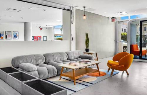 Heart of Hollywood - Walk of Fame Studio - 1bd or 2bd with View - Free parking - Balcony - Wifi - Rooftop - Gym - Upscale amenities - Foto 66
