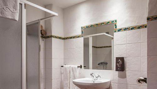 Habitaciones y Apartamentos en el centro La Jábega by Conil Home - Photo 5