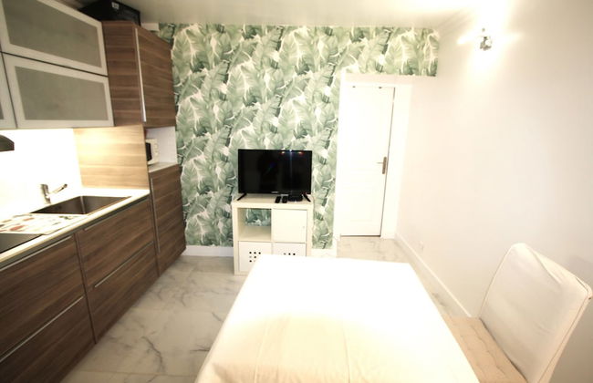 One bedroom flat ground floor avec cuisine -Rue Saint charles - métro Charles Michels 75015 PARIS - Photo 16