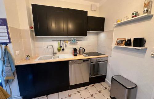 Maison de centre-ville au calme avec jardin et parkings - Photo 9