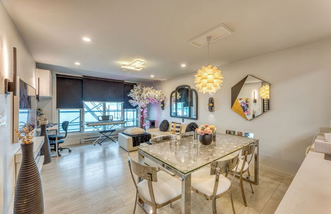 Art Deco Broadway Bedroom (with Shared Common Area) - Photo 12