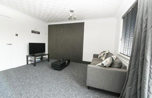 Modern Home in Royston, Free Off-Street Parking, Perfect for Families, Contractors & Work - Foto 3