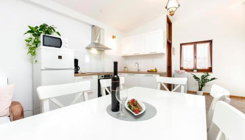 Charming House Nino with a fenced yard - Foto 5