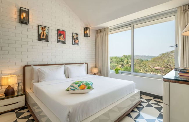 El Arbol by Hireavilla-2br w Rooftop Pool in Nerul - Photo 2