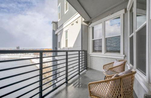 Designer Apt w Jacuzzi Walk To Casino & iMax - Foto 17