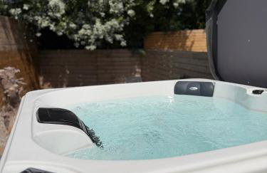 Modern 2 Bedroom Private Detached Cottage - Foto 6