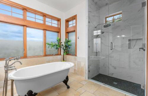 Luxurious Lake Park House: Sleeps 25, Pool, Hot-tub, Firepit and Game Room! - Foto 62