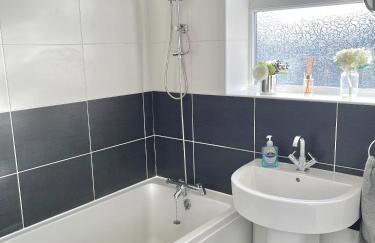 Modern 4-bed stay-away-home sleeps 8 in Preston - Foto 36