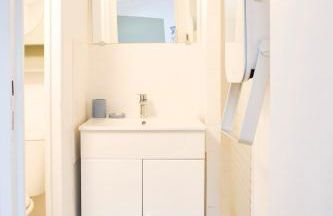 Studio Cosy Rénové au Calme 10min Centre et CHU Métro Commerces à 400m - Foto 16