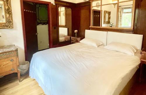 Tree Tops Holiday Let & Sauna South Downs West Sussex Sleeps 10 - Foto 20