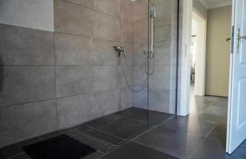 Ferienwohnung mit Sauna und Pool - Foto 32