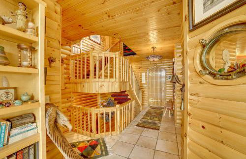 Decks and Views Spacious Cabin Near Table Rock Lake - Foto 18